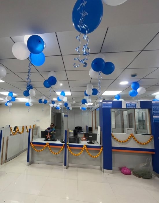 Corporate Gift Hampers Near Me 2026 - Bulk Employee & Client Gifting